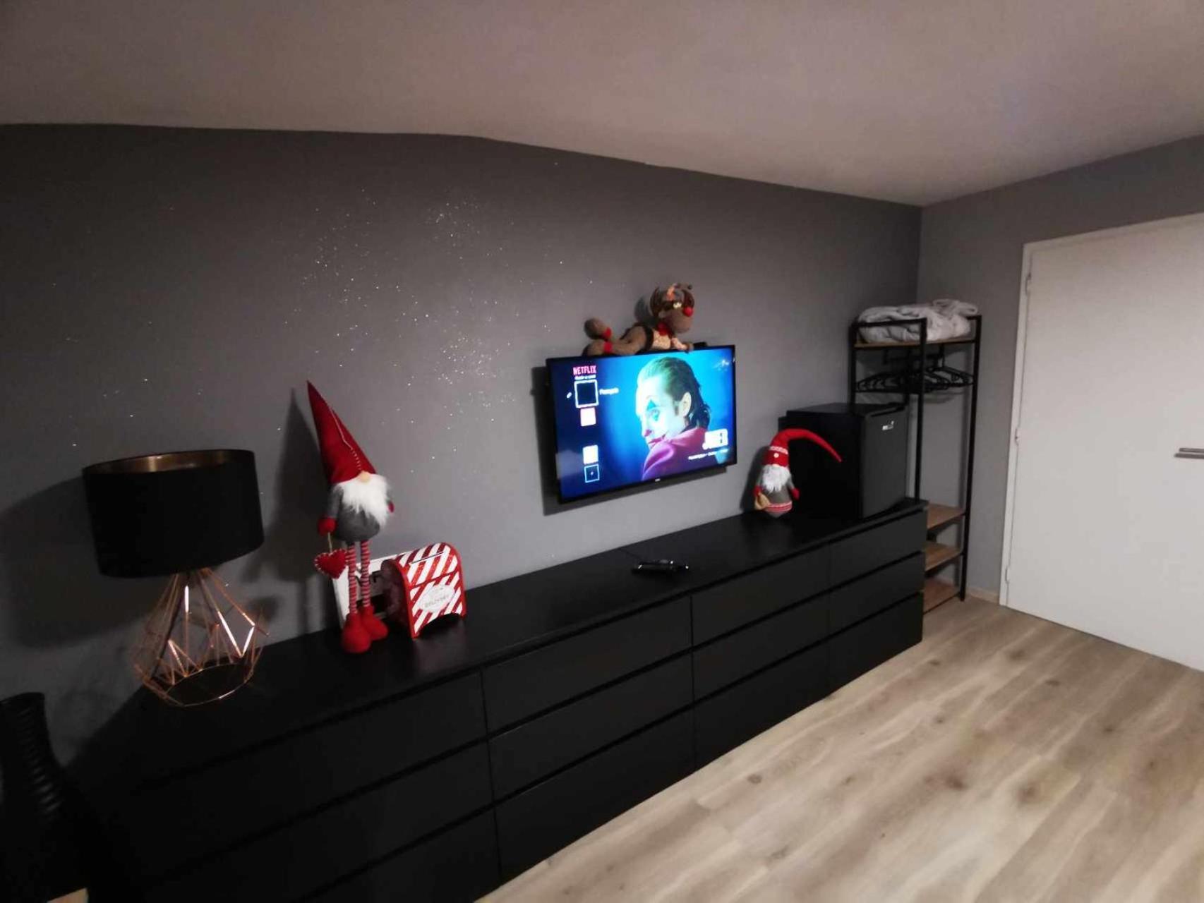 Lanonweye Hotel Вем Екстериор снимка